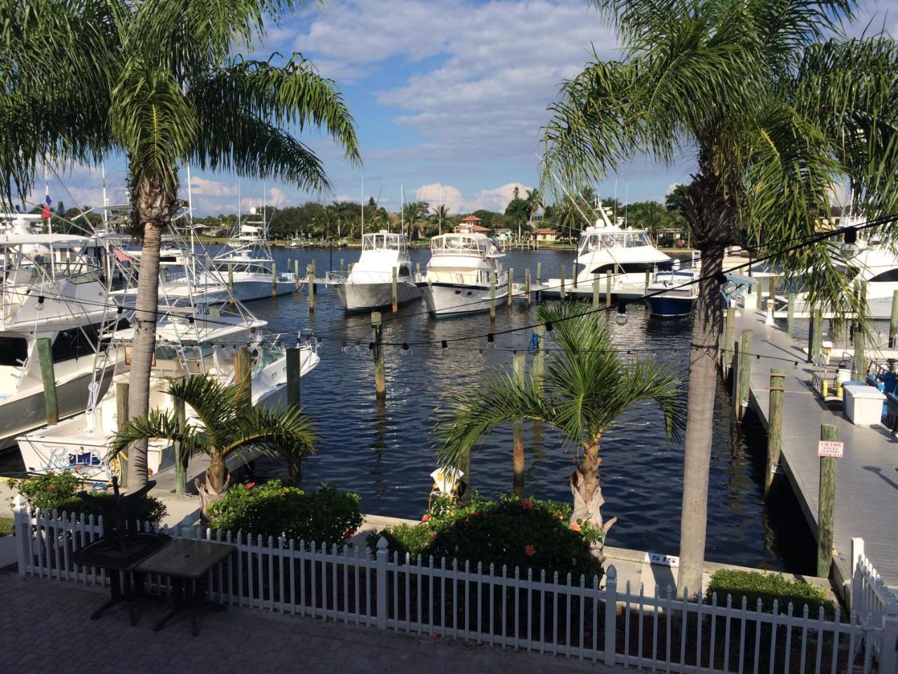 Pirate'S Cove Resort And Marina - Stuart Exterior photo